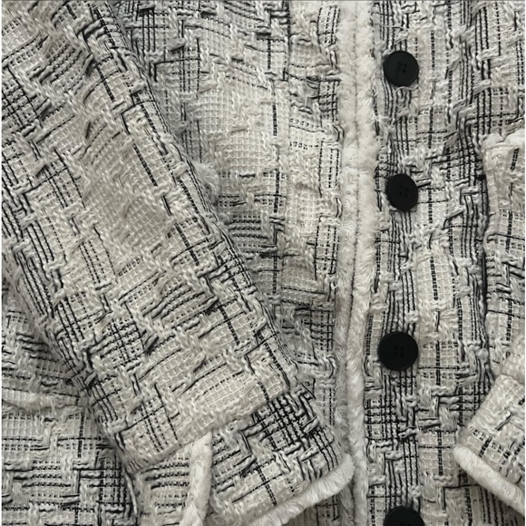 Elegant padded jacket - Picture 2 of 4